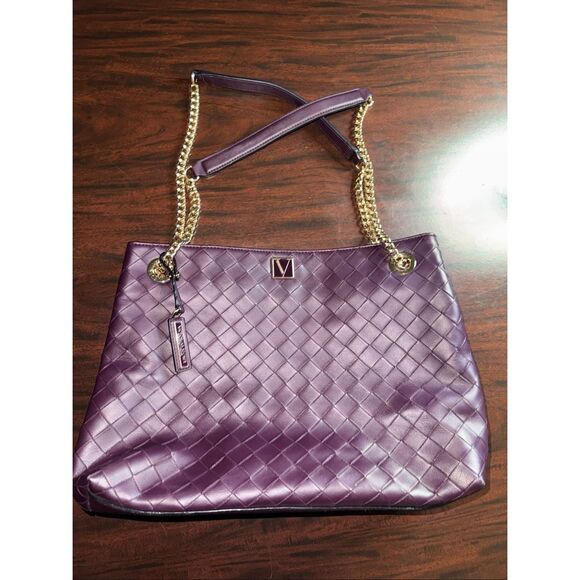 Victoria’s Secret Shoulder Bag with Chain - Picture 1 of 10